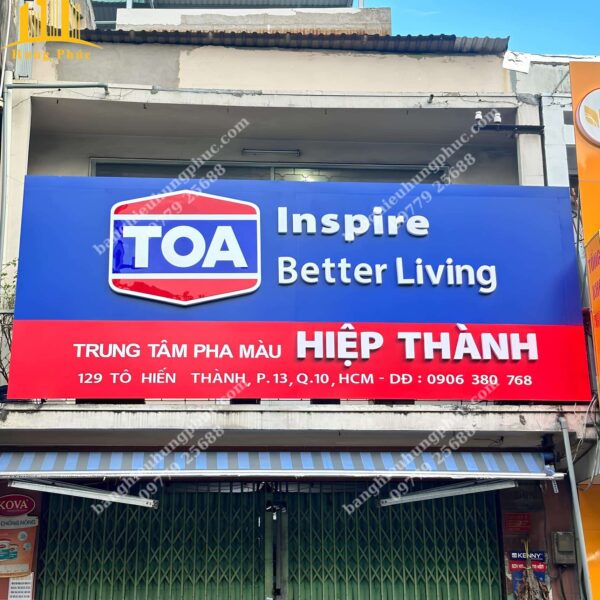 Bảng hiệu mica đèn led