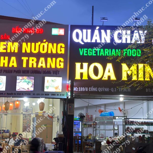 Bảng hiệu mica đèn led