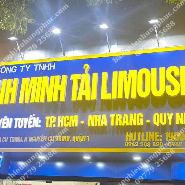 Bảng hiệu mica chữ nổi