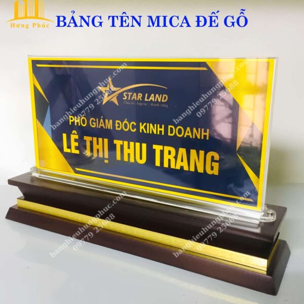 Biển chức danh bằng mica