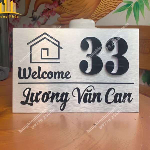 Làm biển số nhà bằng mica