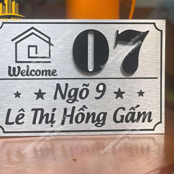 Làm biển số nhà bằng mica