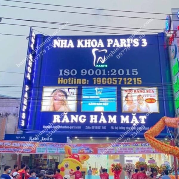 Biển quảng cáo nha khoa