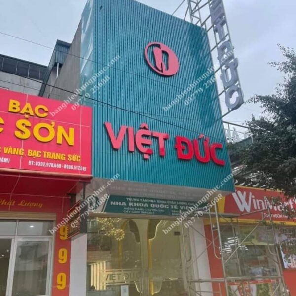 Bảng hiệu nha khoa