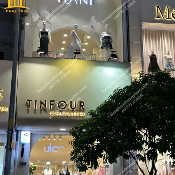 bảng hiệu shop quần áo đẹp