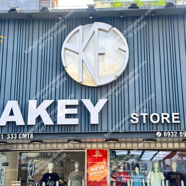 bảng hiệu shop quần áo nam