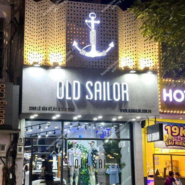 bảng hiệu shop quần áo nam