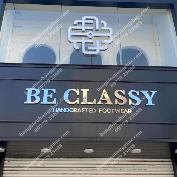 bảng hiệu shop quần áo nam