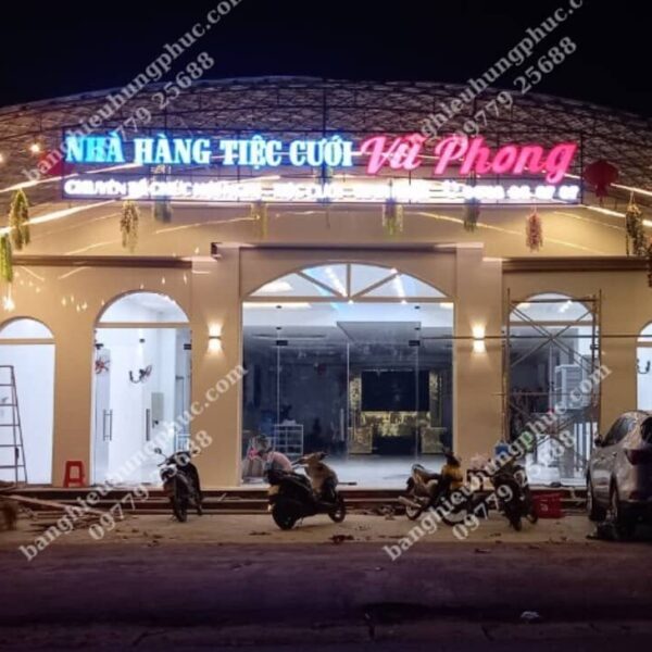 Biển quảng cáo nhà hàng