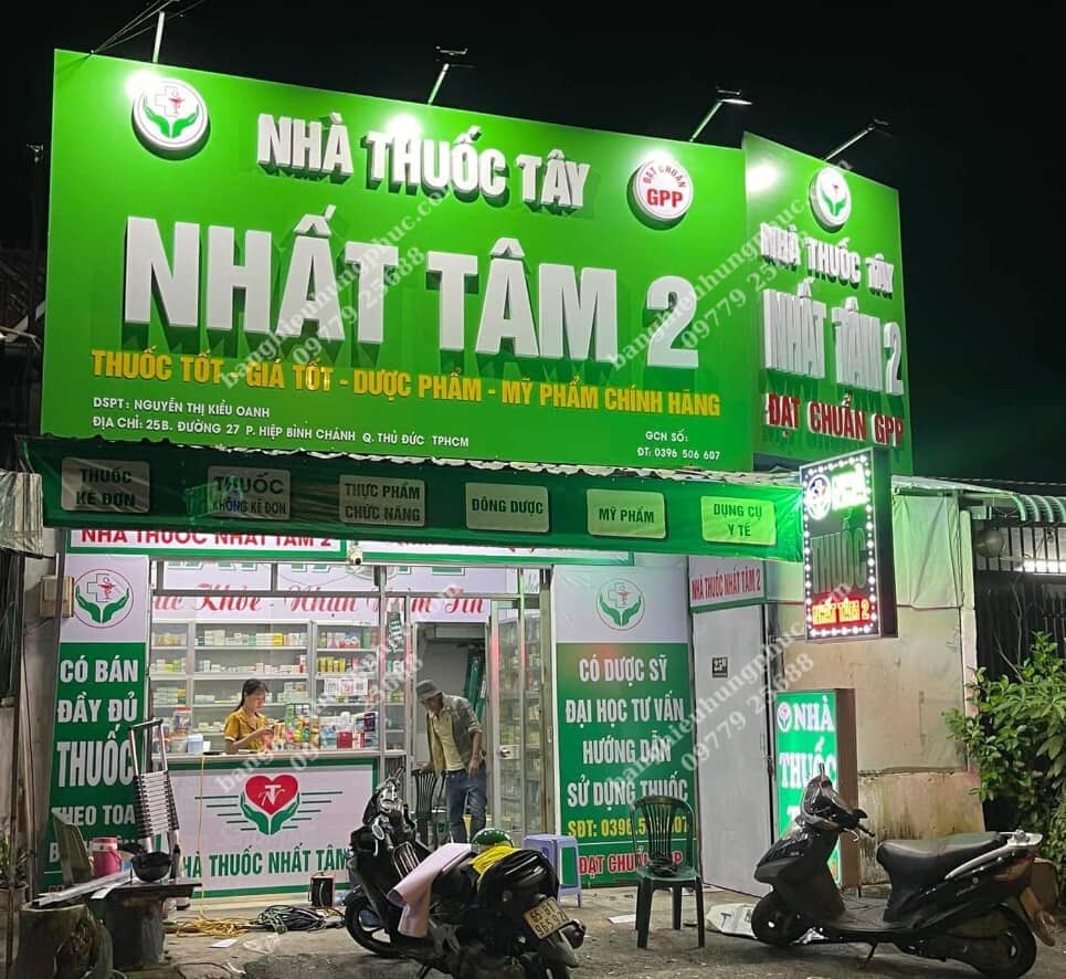 Bảng hiệu nhà thuốc chữ mica giá rẻ