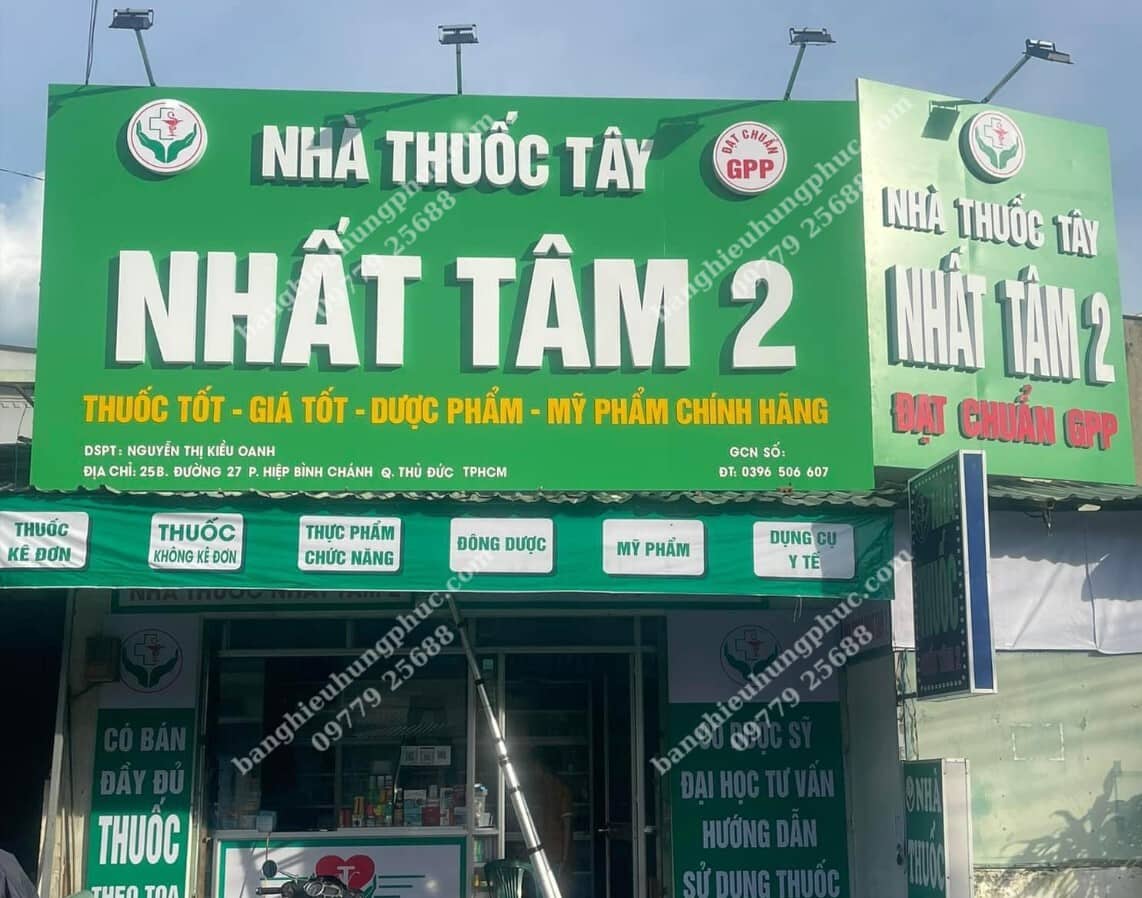 Bảng hiệu chữ nổi mica chi phí tiết kiệm dành cho nhà thuốc