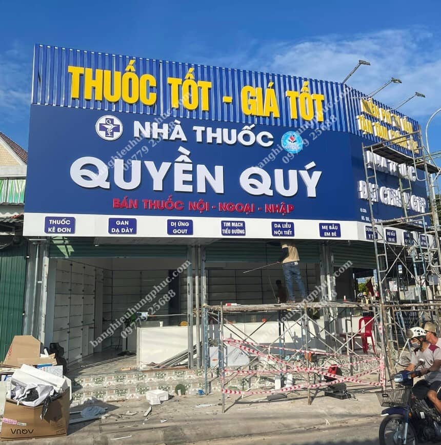 Thi công nhà thuốc Quyền Quý chi phí tiết kiệm