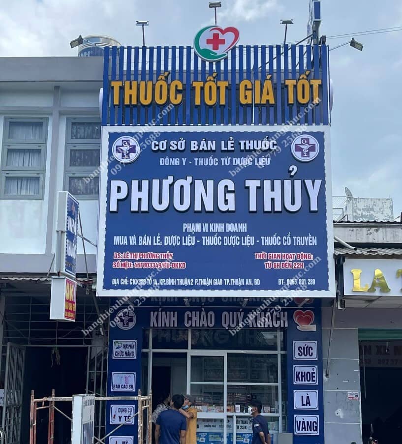 Bảng hiệu chữ nổi mica sáng đèn cho Nhà thuốc Phương Thủy - Bình Dương