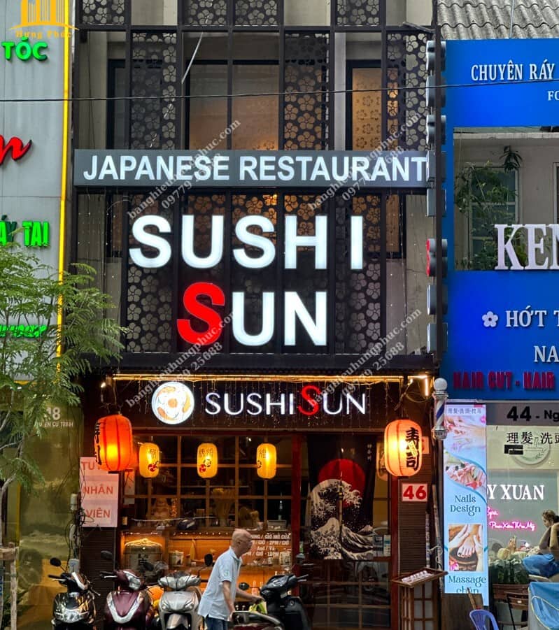 Biển quảng cáo nhà hàng sushi bằng chữ mica Biển quảng cáo nhà hàng sushi bằng chữ mica