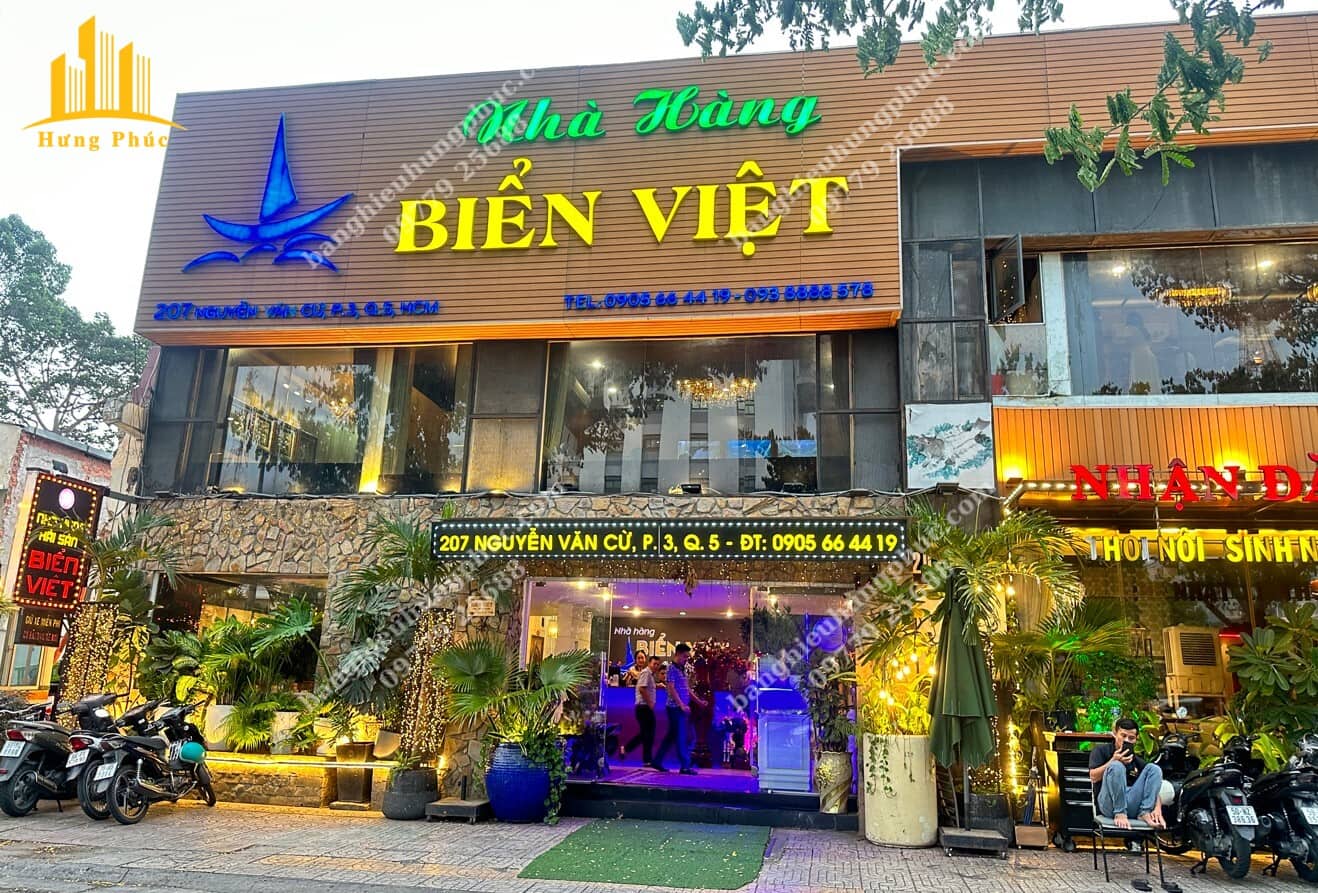 Biển quảng cáo nhà hàng
