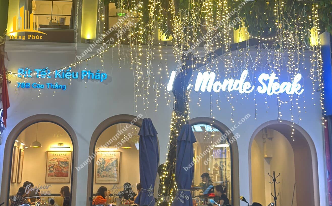 Biển quảng cáo nhà hàng