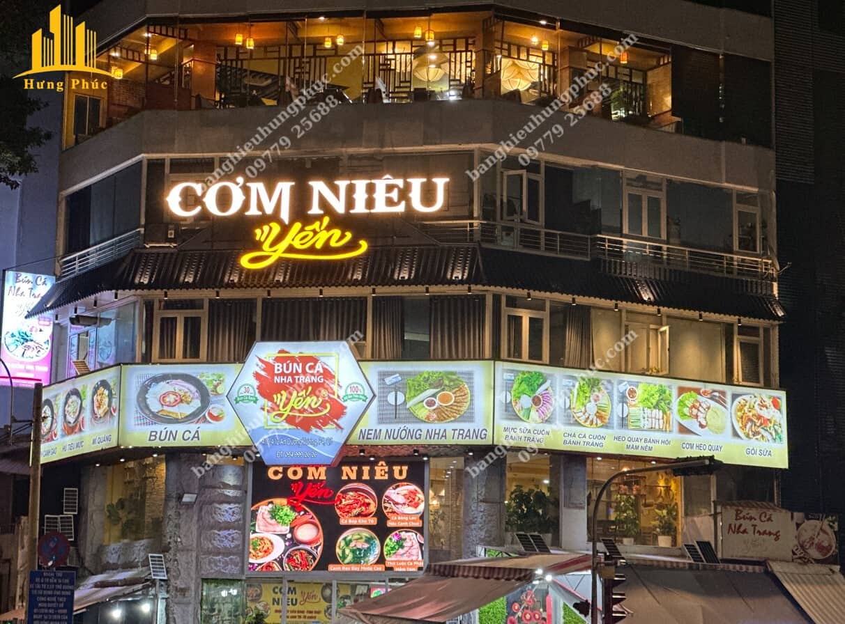 Biển quảng cáo nhà hàng