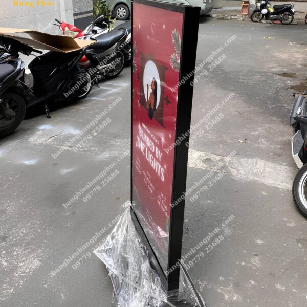biển quảng cáo đứng