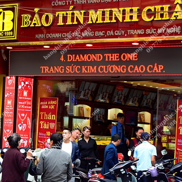 Bảng hiệu tiệm vàng