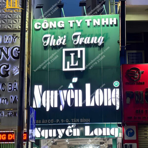 bảng hiệu shop quần áo đẹp