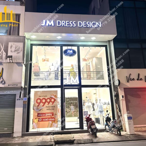 biển hiệu shop quần áo nữ