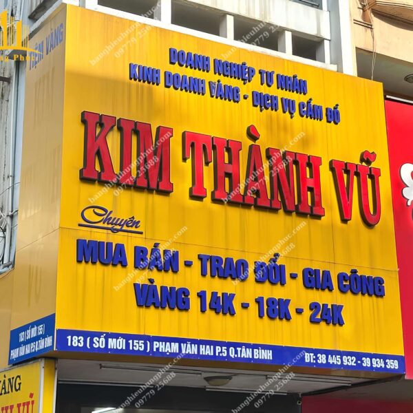 Bảng hiệu tiệm vàng