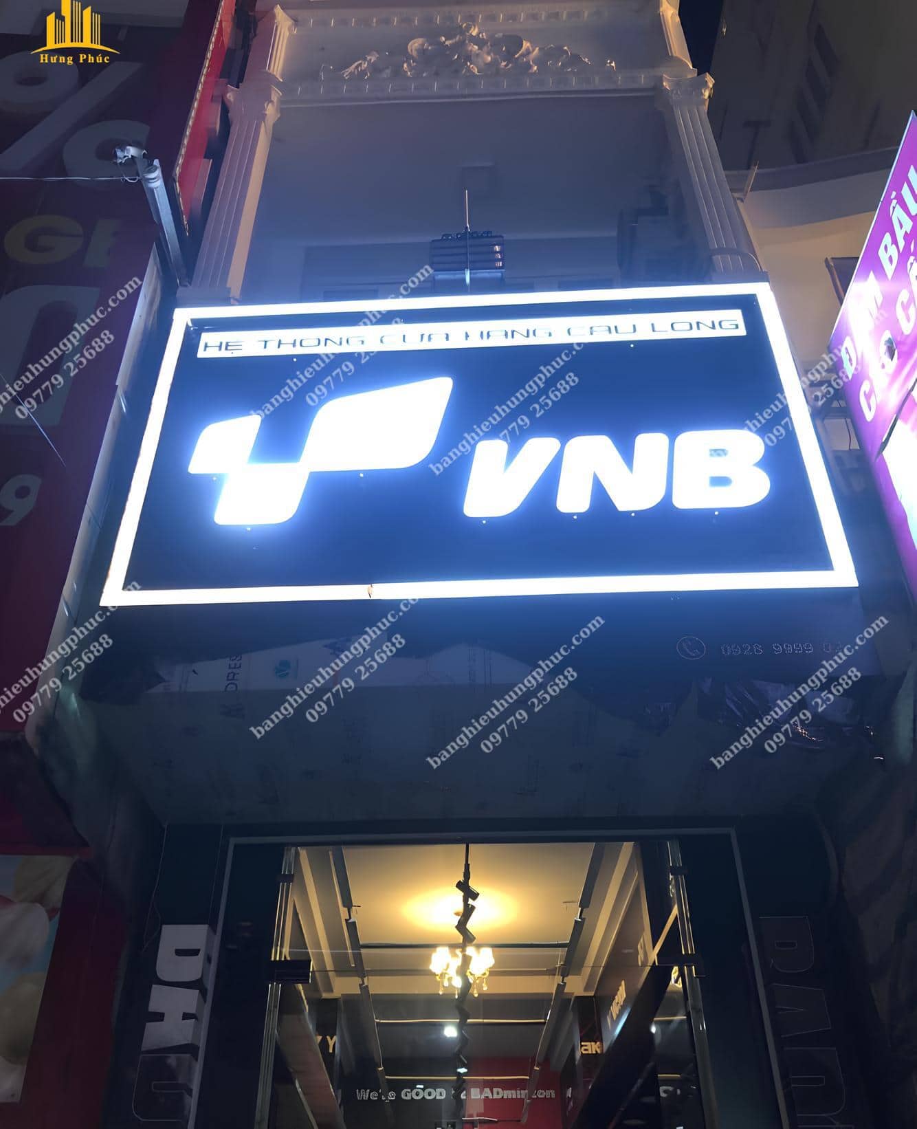 bảng hiệu bằng tôn