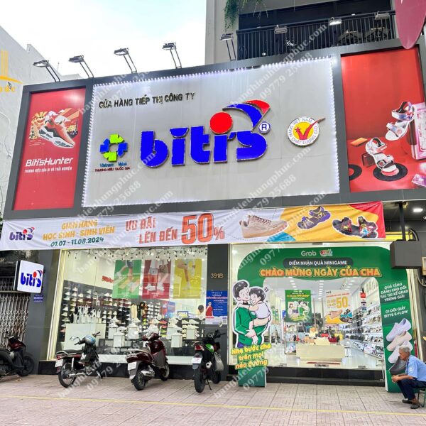 Bảng hiệu cửa hàng