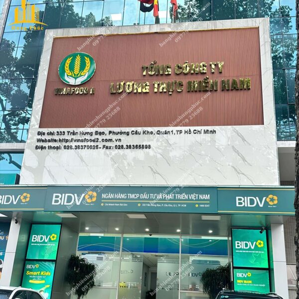 Bảng hiệu cửa hàng