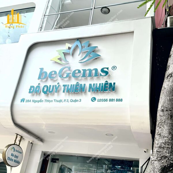 Biển hiệu cửa hàng