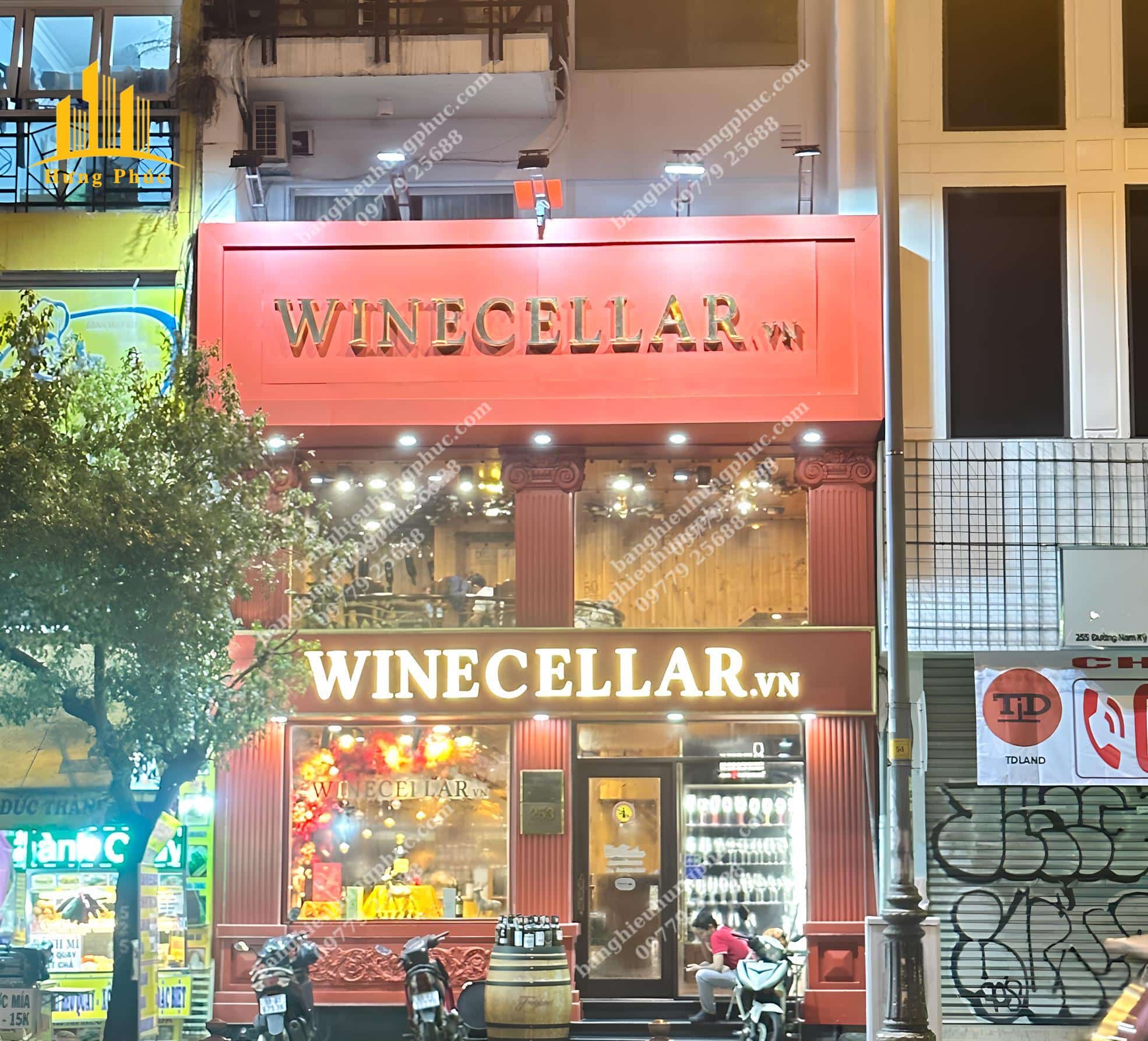 Biển hiệu cửa hàng 