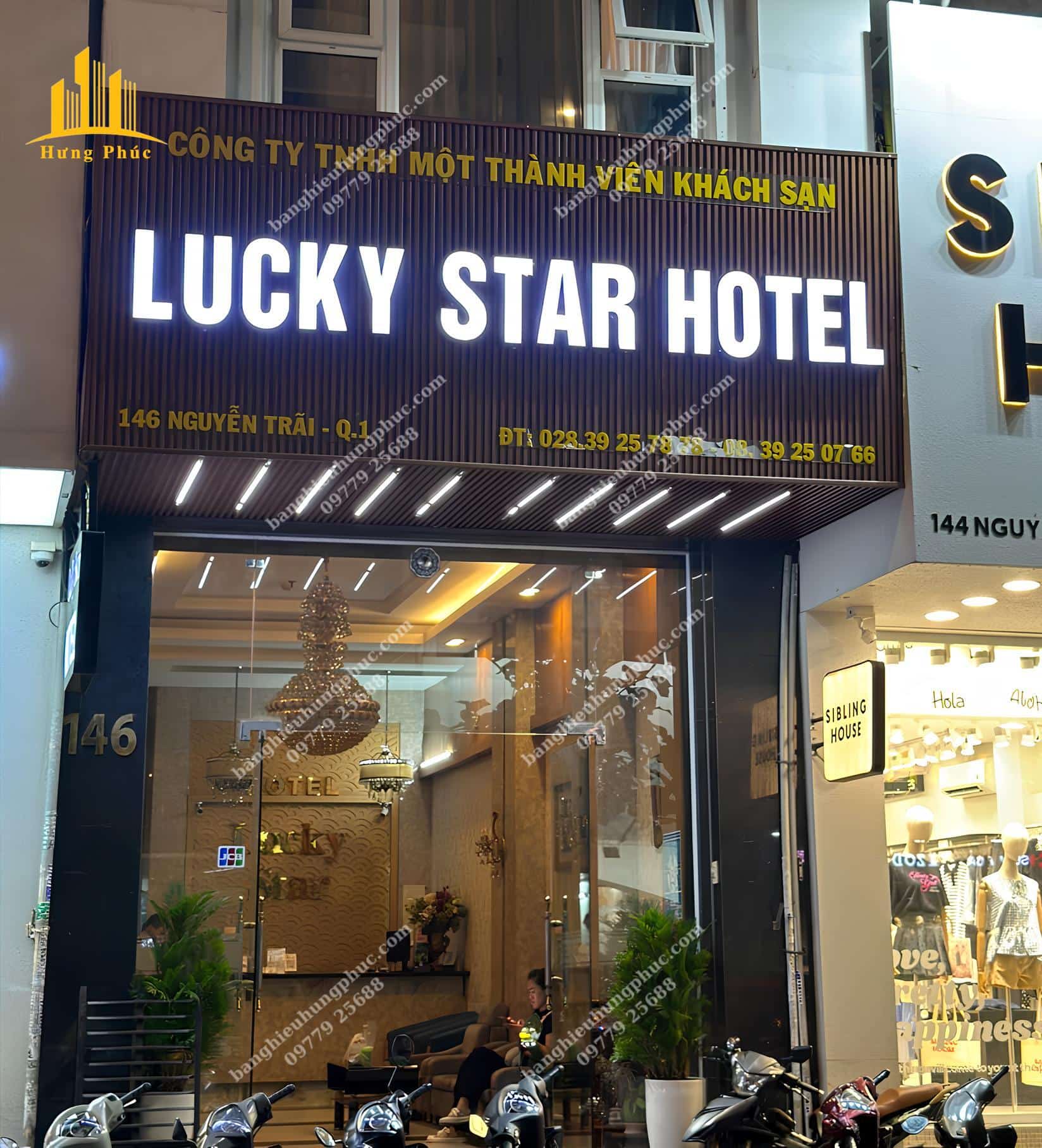 Biển hiệu cửa hàng 