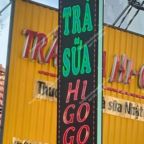 Biển treo quảng cáo