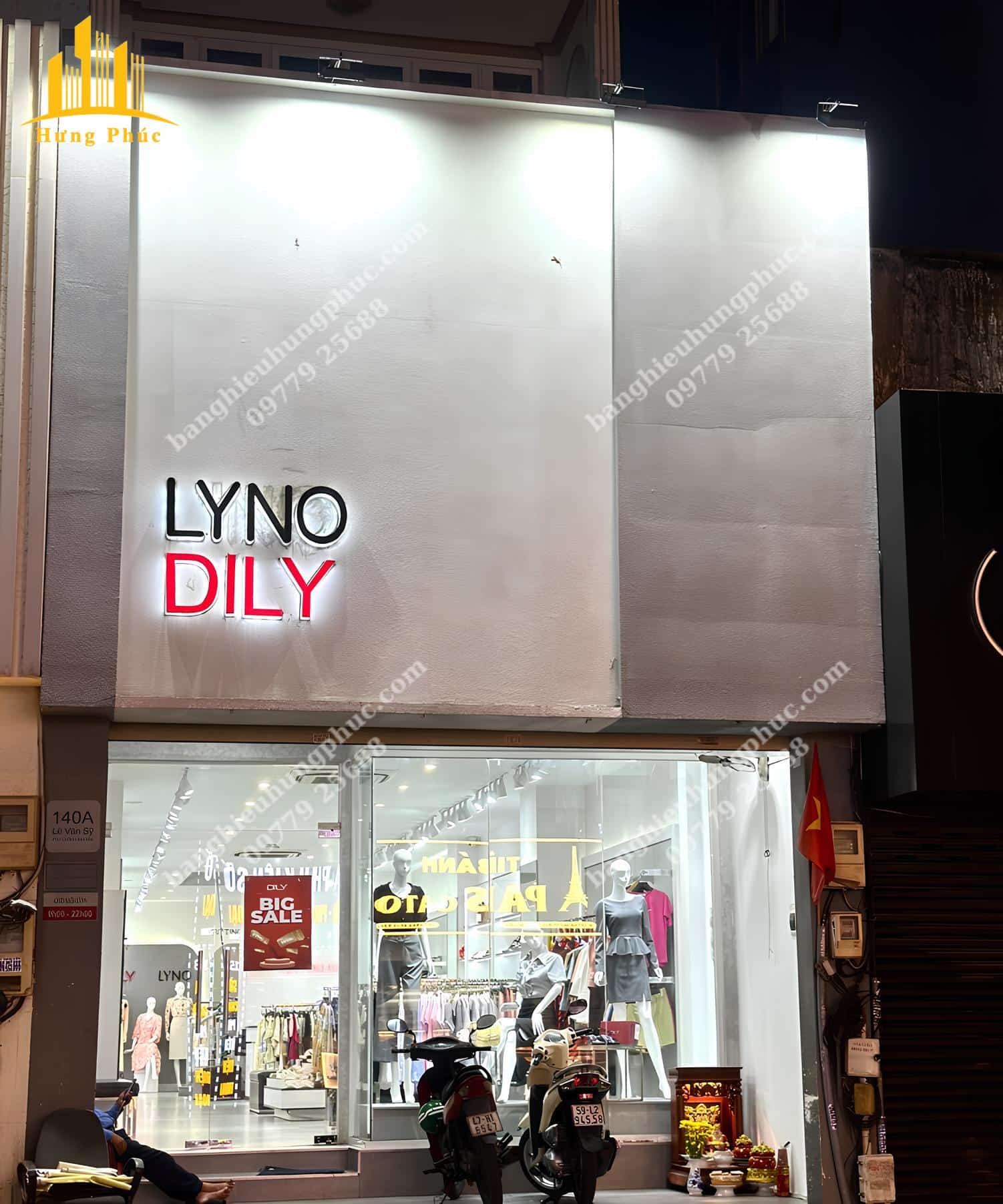 Làm biển quảng cáo