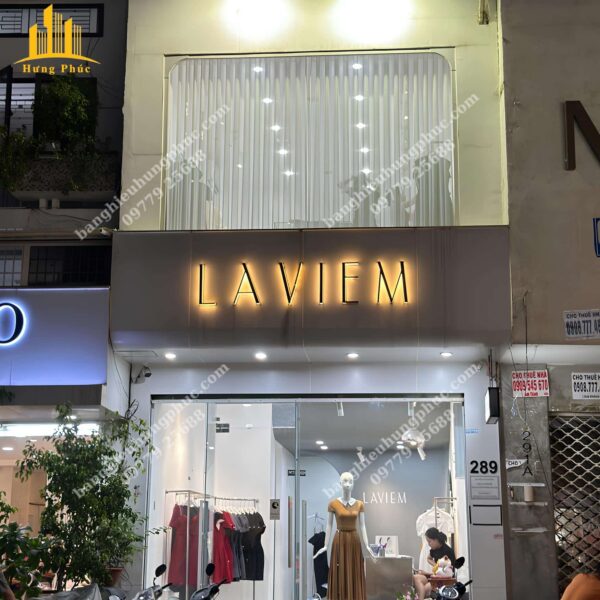 Bảng hiệu áo dài