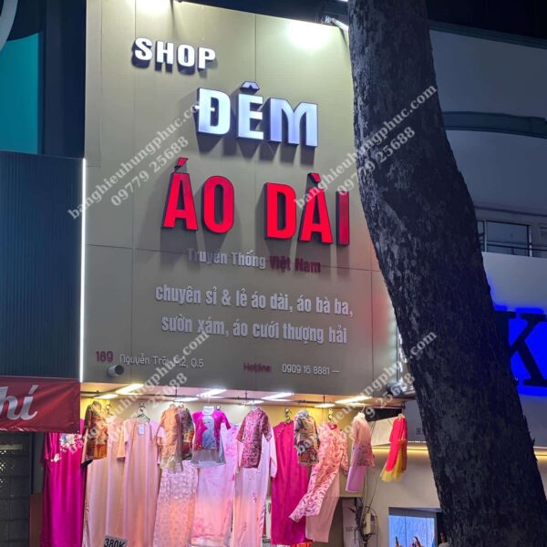 Biển quảng cáo áo dài