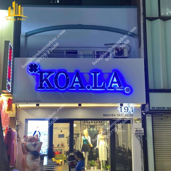 Biển quảng cáo áo dài