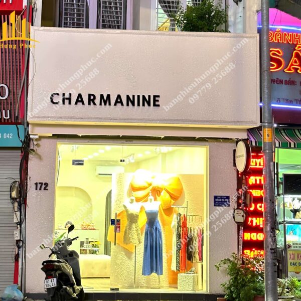 Biển quảng cáo áo dài