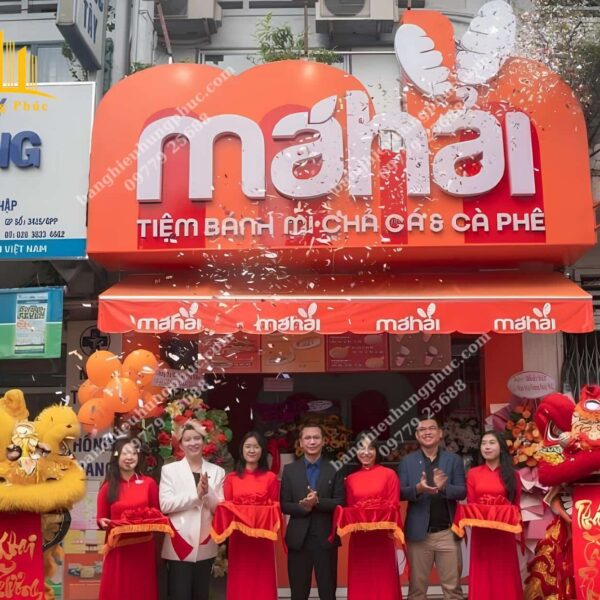 biển quảng cáo bánh mì