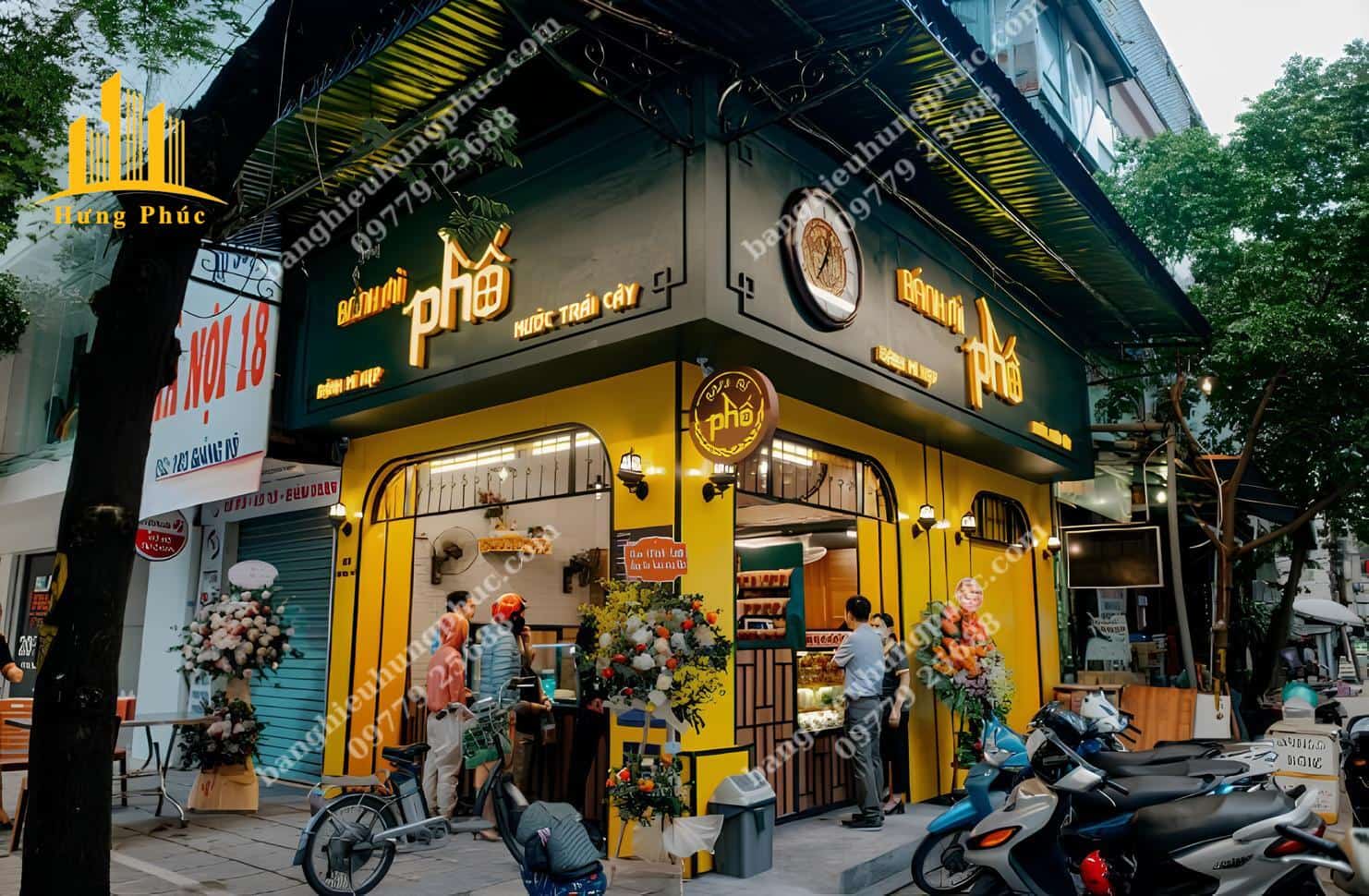 biển quảng cáo xôi bánh mì