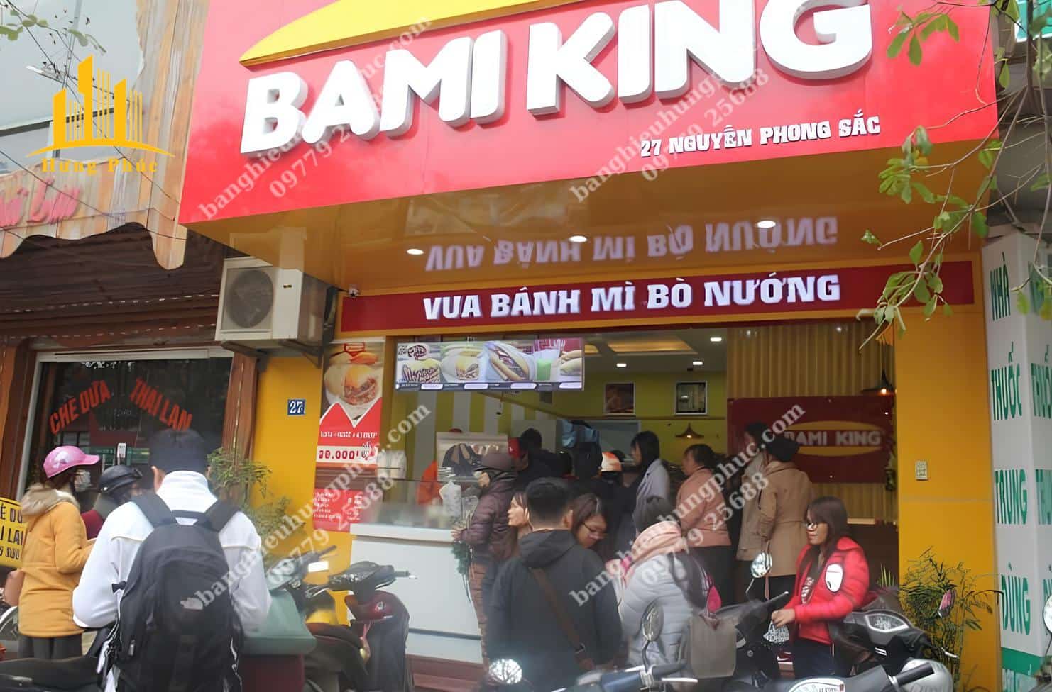 Biển quảng cáo bánh mì
