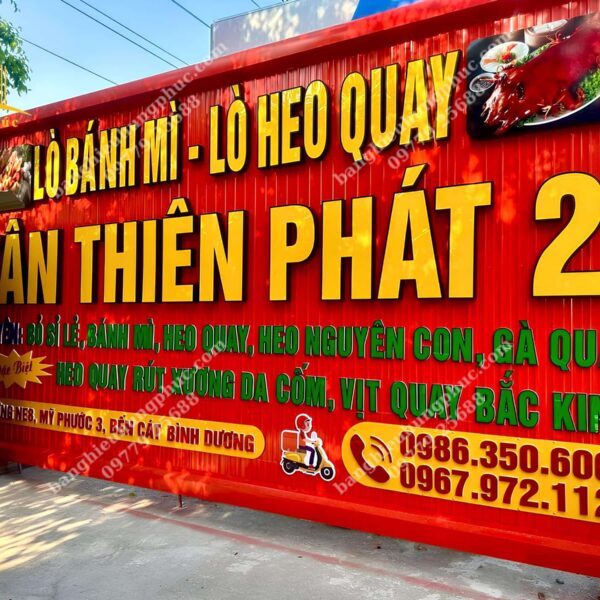 biển quảng cáo bánh mì