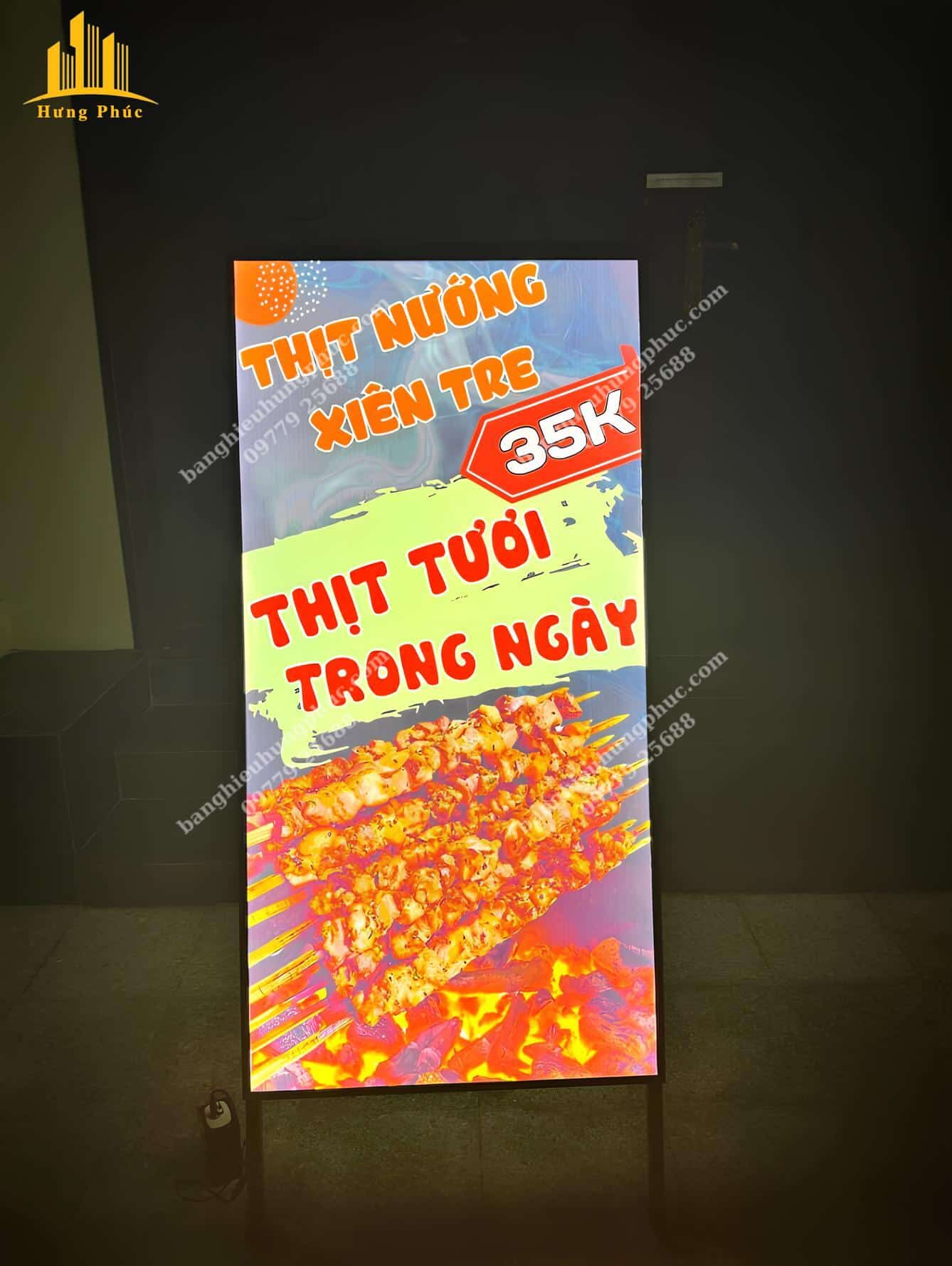 Biển vẫy đứng chữ A có đèn led sáng mặt