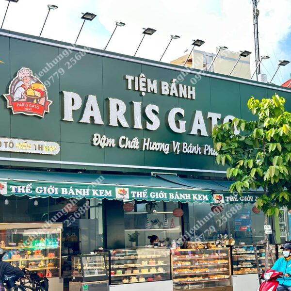 biển quảng cáo bánh sinh nhật