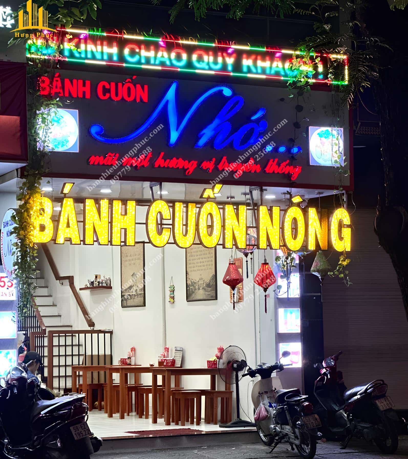 Biển quảng cáo cửa hàng bánh cuốn sử dụng chữ nổi Inox đá Acrylic vàng, chữ nổi mica, bảng đèn led chạy chữ xin chào Biển quảng cáo cửa hàng bánh cuốn sử dụng chữ nổi Inox đá Acrylic vàng, chữ nổi mica, bảng đèn led chạy chữ xin chào
