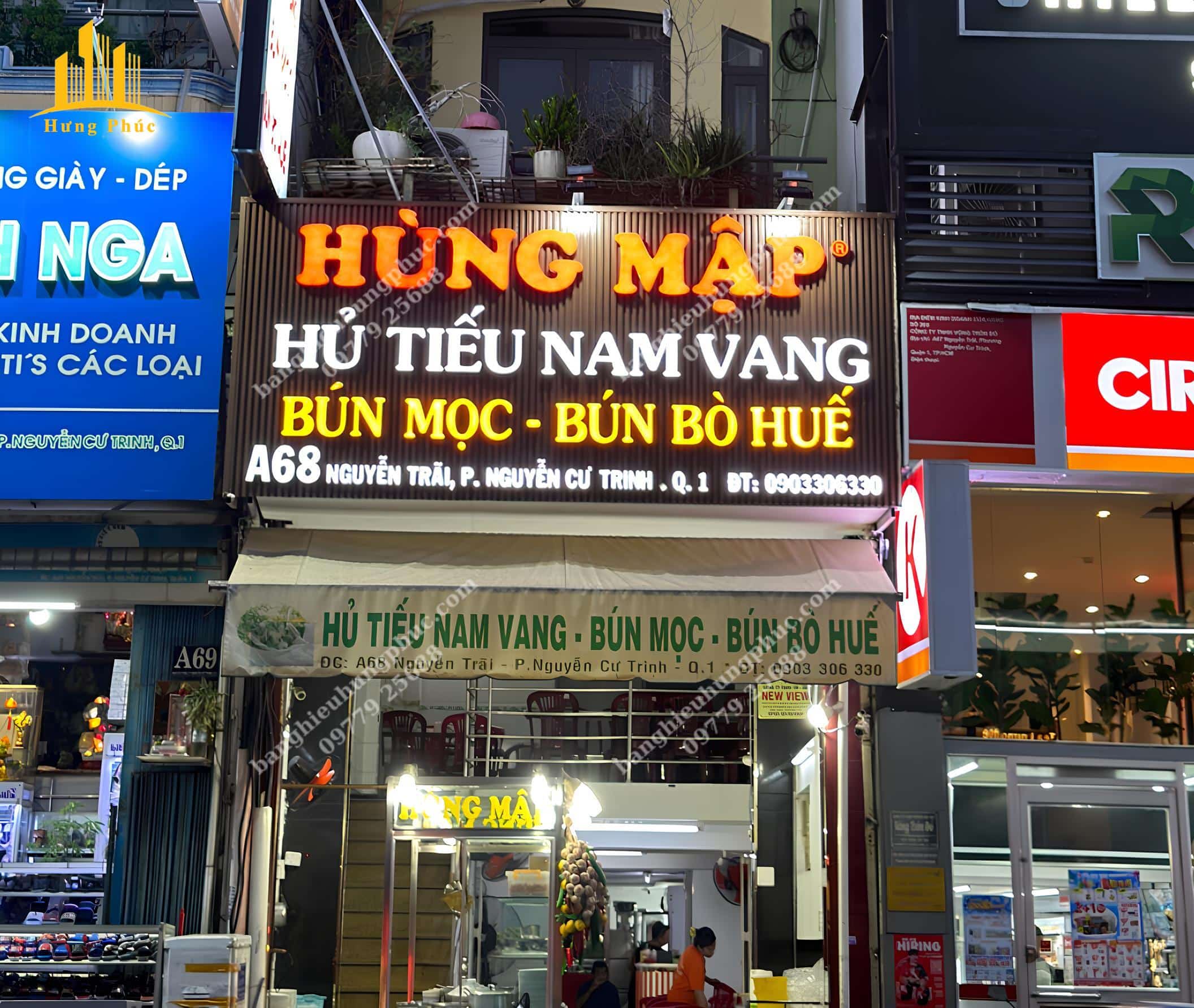 Biển quảng cáo quán hủ tiếu chữ nổi mica sáng mặt, khung lam sóng Biển quảng cáo quán hủ tiếu chữ nổi mica sáng mặt, khung lam sóng