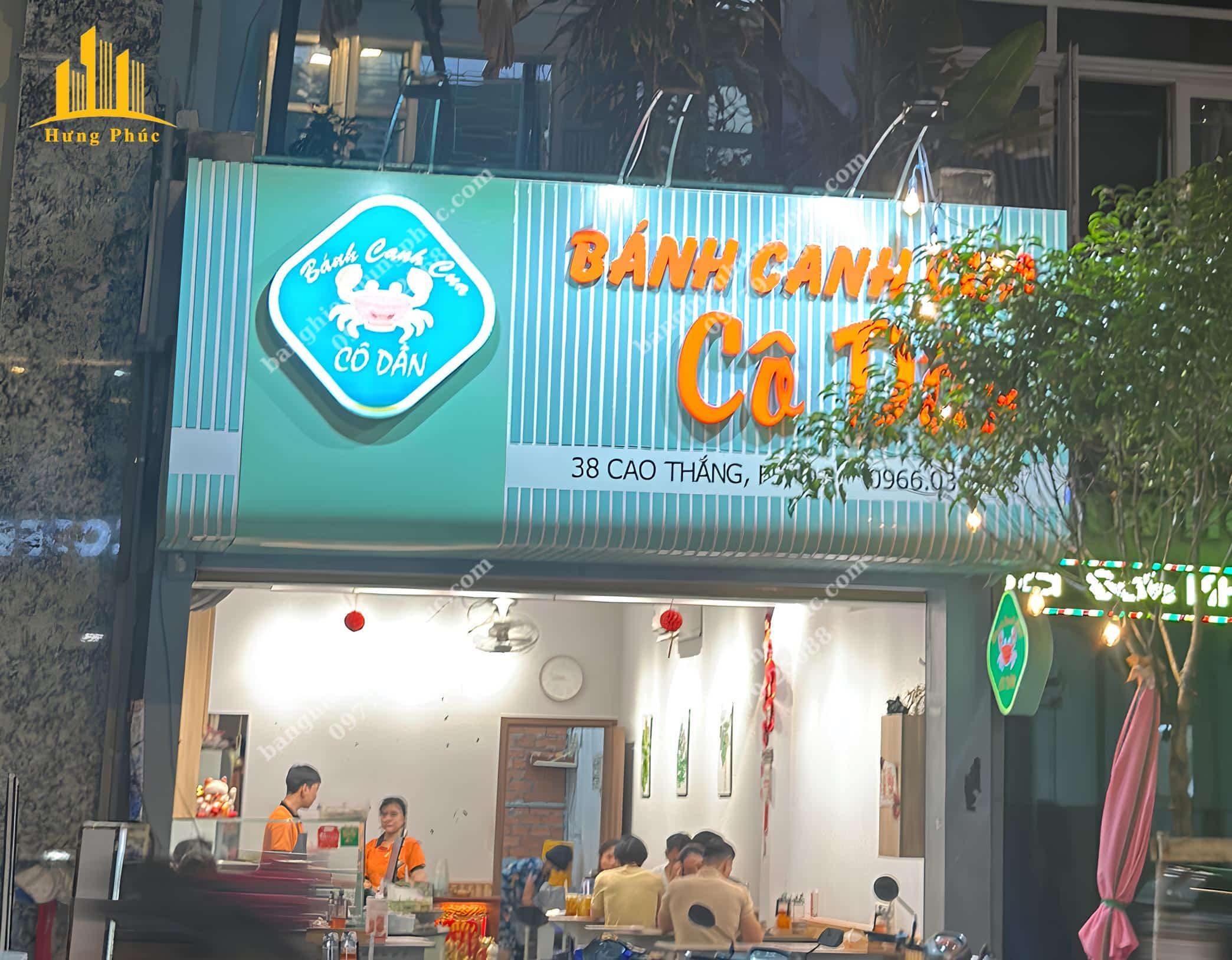 Biển hiệu quán bánh canh chữ mica nền alu bo cong Biển hiệu quán bánh canh chữ mica nền alu bo cong