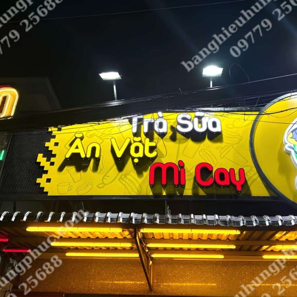 Biển quảng cáo mì cay