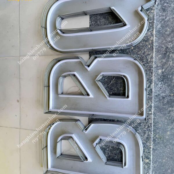 Biển quảng cáo mì cay