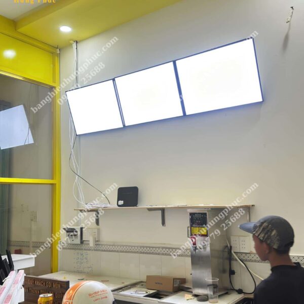 Biển quảng cáo mì cay